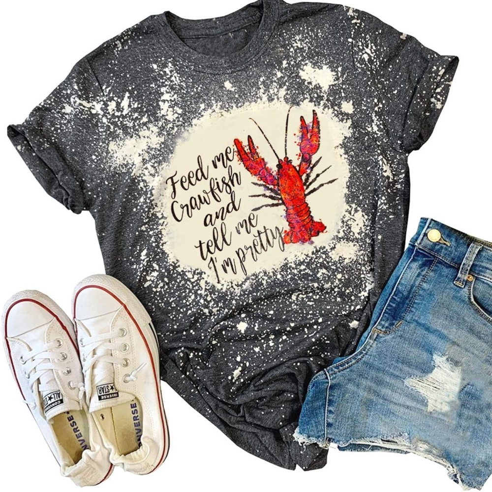 🦞Feed Me Crawfish and Tell Me I’m Pretty🦞 Graphic Tee